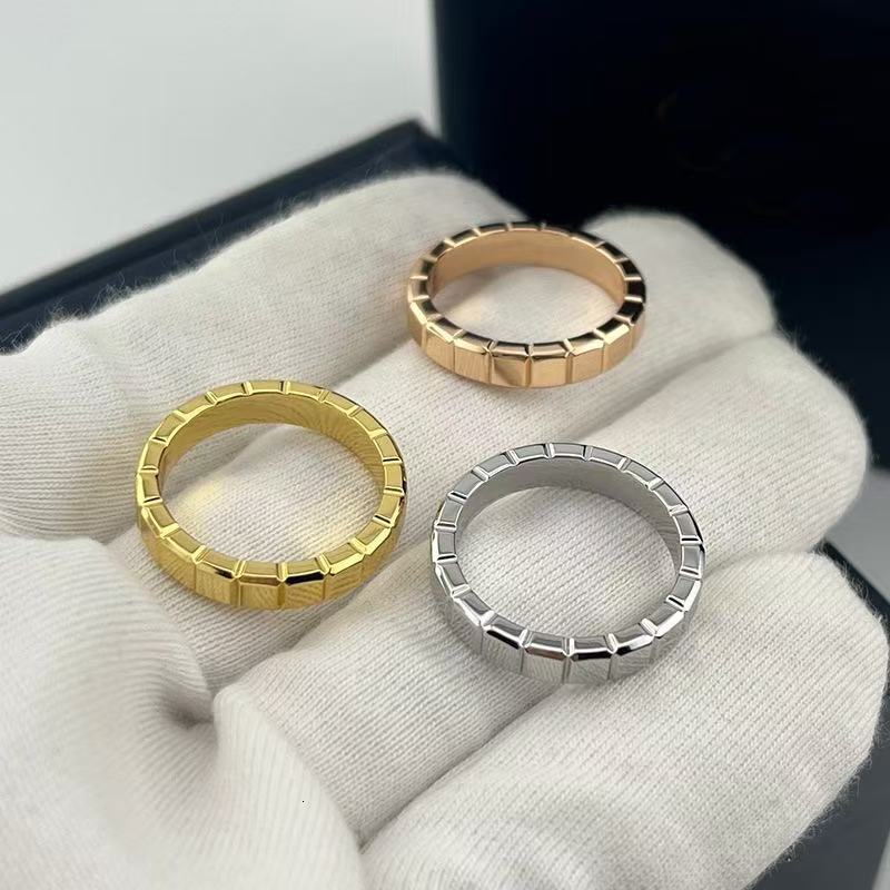 Chopardlies Chopardity Jewelry Ring Designer Chopars Happy Diamond Ring For Women Wedding Ring Ice Cube Smooth Ring A Trendy And Luxury Ring For Wom