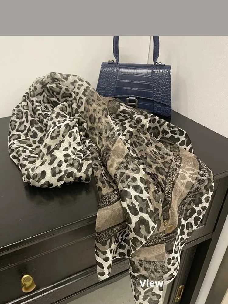 Classic Replicated Silk Blend Leopard Print Scarf Brown Long Thin Spring Autumn Versatile Women's Shawl Wrap S261017FCCV