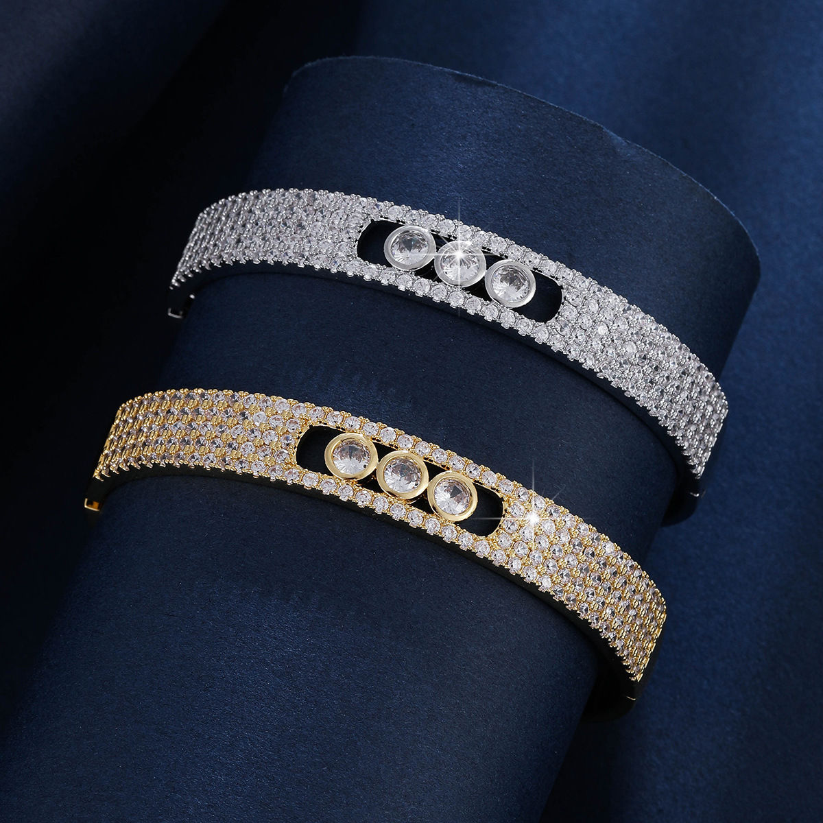 bracelet High-end export-quality Mei family three-diamond full-diamond adjustable bracelet, plated with 18K gold for a luxurious and elegant look