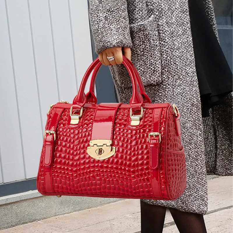 Evening Bags Totes Aidrani Red Crocodile Tail Boston Bag Fashion Women's Genuine Leather Bag Cowhide Handbag Single Shoulder Bag H261016