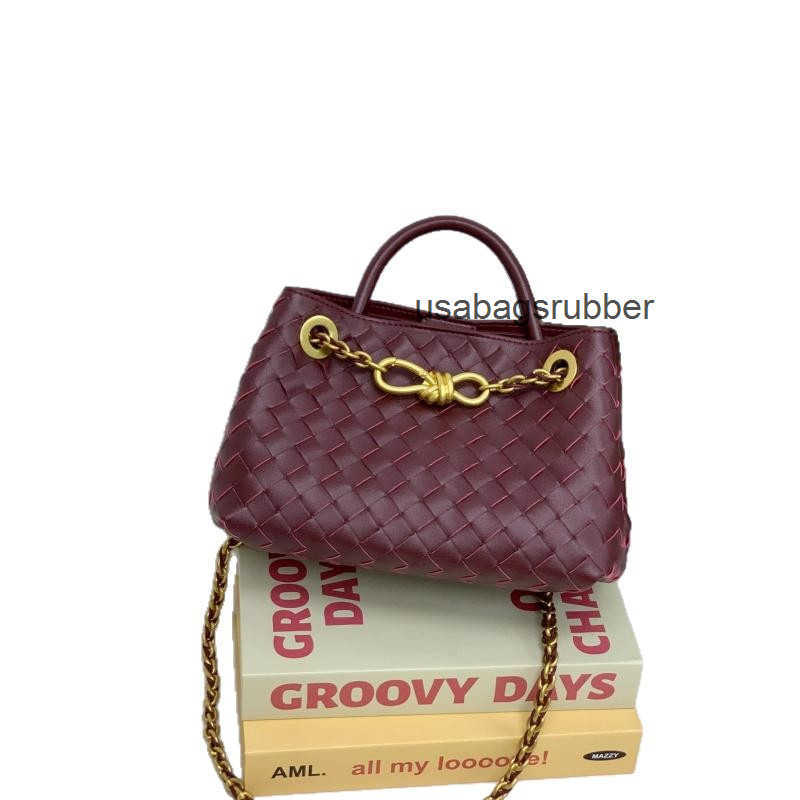 Refined Designer Style Leather Chain Woven Bag New Metal Rope Buckle Tote Bag Single Shoulder Handbag Large Capacity