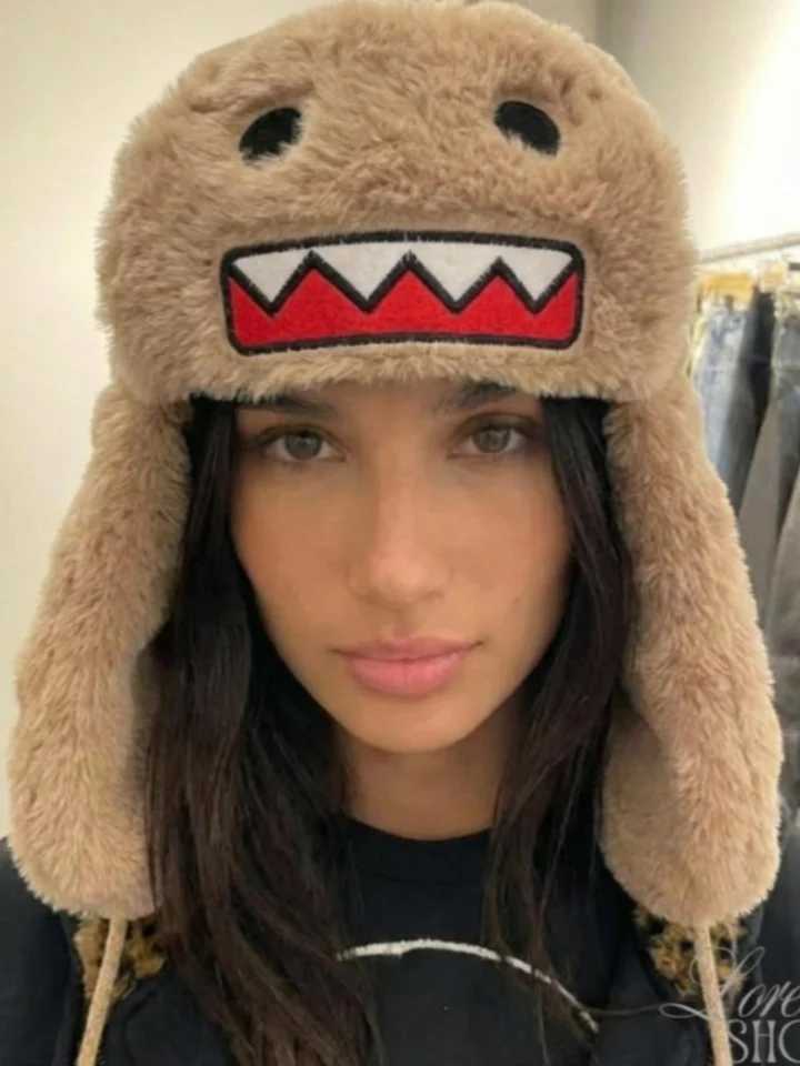 Trapper Hats Cartoon Embroidery Double Layered Cotton Coral Fleece Lei Feng Hat Windproof Warm Ear Protection for Autumn Winter OutdoorT261017