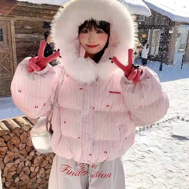 Women's Down Parkas 2025 New Winter Women's Faux Fur Collar Short Cotton Jacket with Bow Striped Hooded Puffer Coat Thick Warm Bread Style