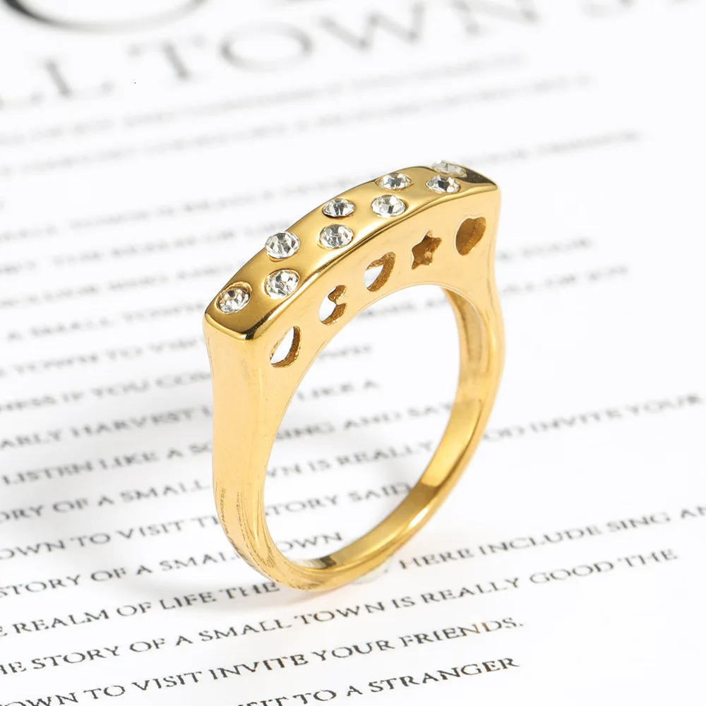 Stainless Steel Steel Gold Plated Ring for Women Hollow Star Heart Paved CZ Crystal Stackable Finger Ring Jewelry 261017