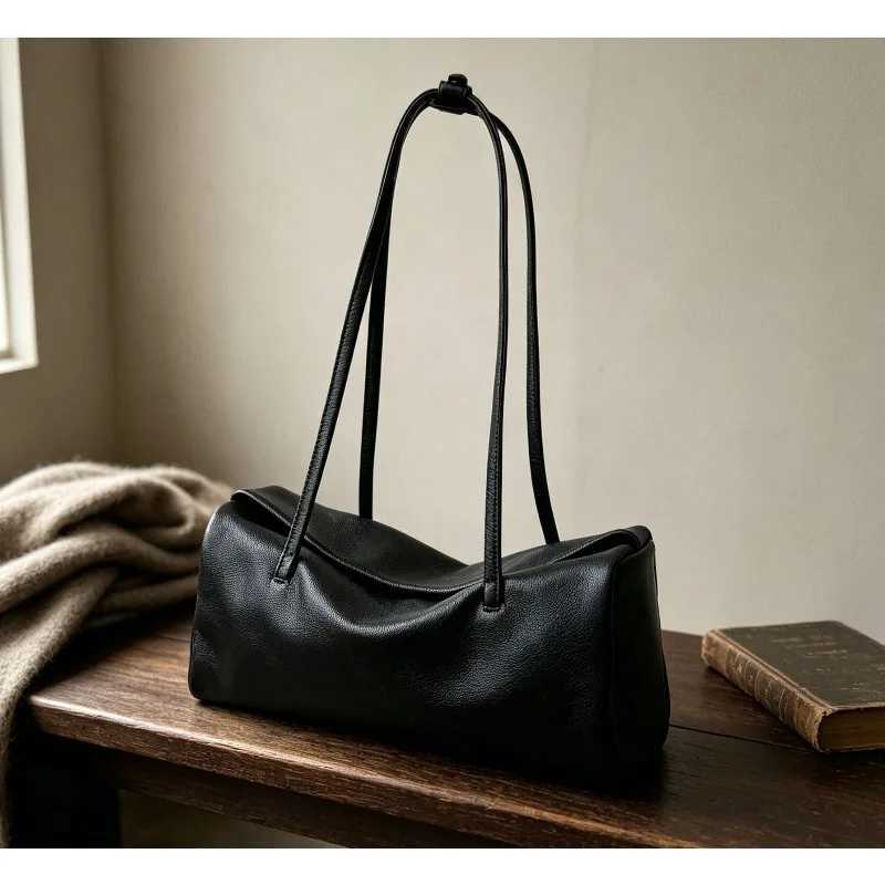 Designer Minimalist Totes Korean 2026 New Flap Bost Bag Wen Elegant Large Capacity Cmuter Underarm Handbag J261016