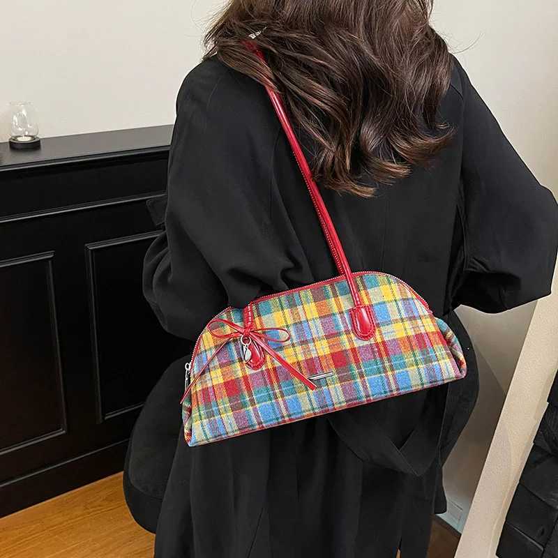 Evening Bags American Style Crossbody Bag Women's Handbag Fashionable Handheld Bag Casual Single Shoulder Bag Simple Style Handbag H261016
