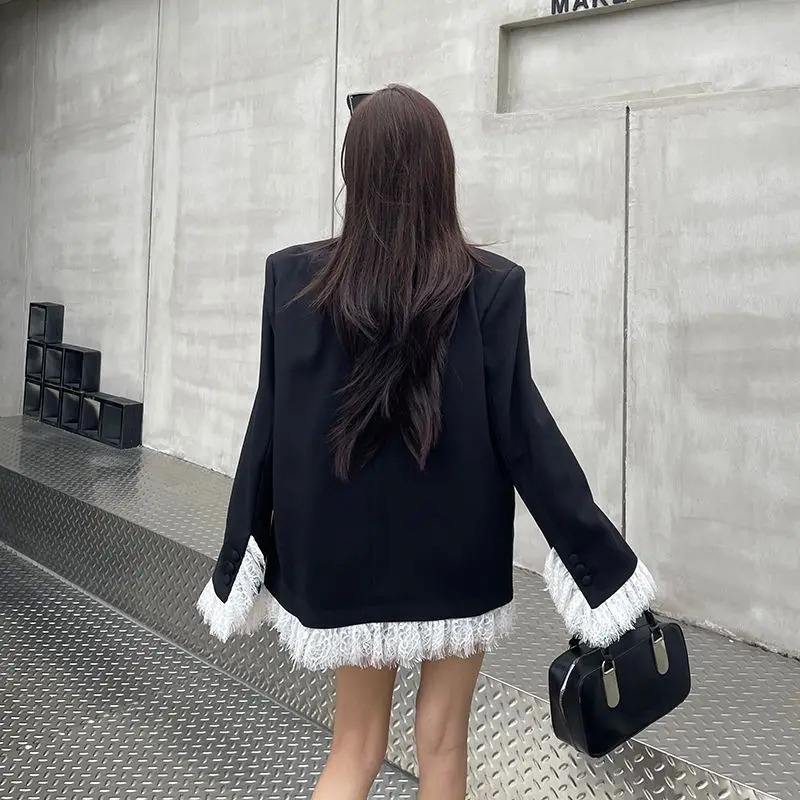 White Lace Edge Splicing Black Blazer Women's Spring and Autumn Loose and Thin Temperament Shoulder Padded Suit Top 261016