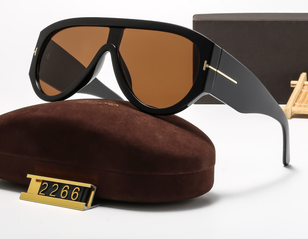 Square Polarized Sunglasses for Men and Women Lightweight Frame Sun Glasses with UV Protection Handcrafted Italian Oversized Frames for Women u0026