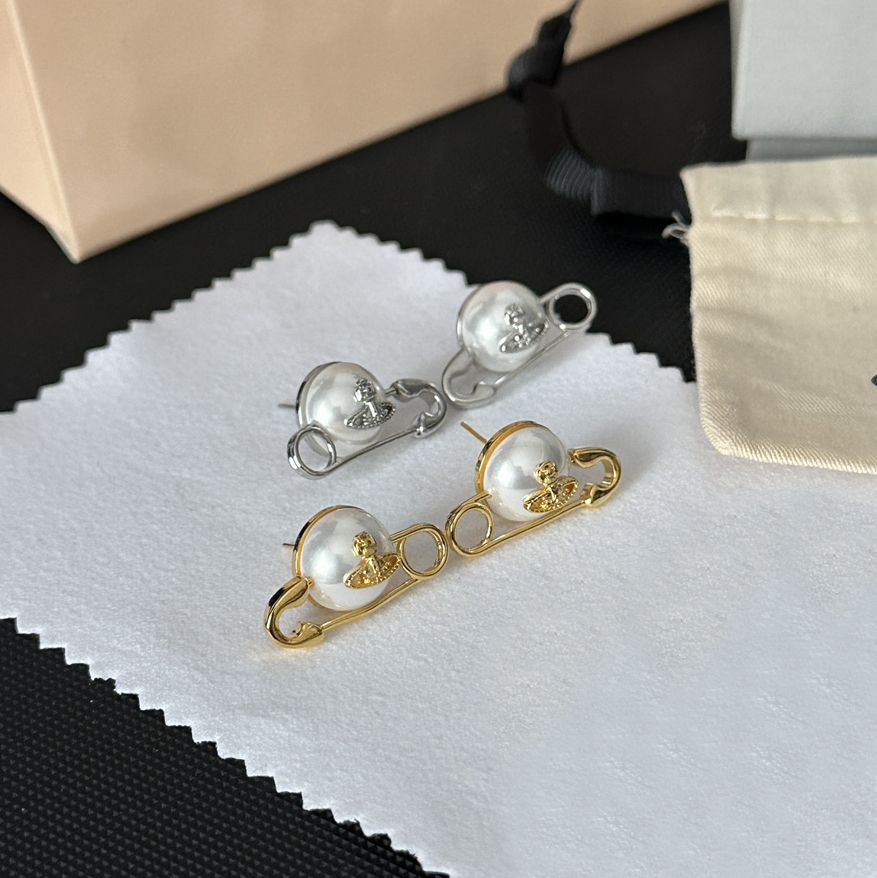 Designer Gold Plated Silver Pins And Pearl Earrings A Luxurious And Unique Gift Suitable For Womens Daily Casual Style Paired With Jewelry
