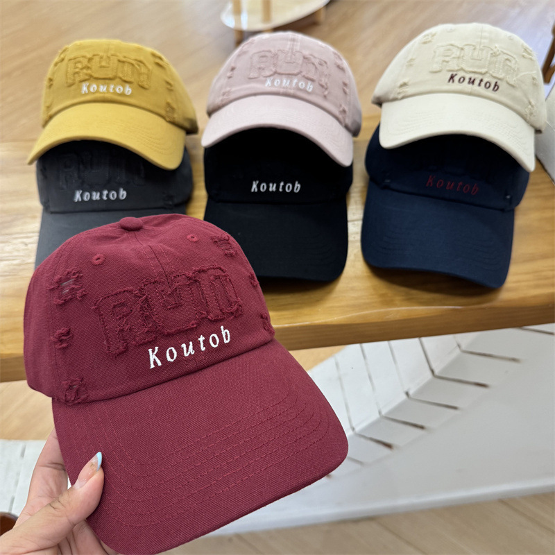 American retro distressed baseball with embroidered letters suitable for women in spring summer autumn Korean and Japanese style versatile duckbill