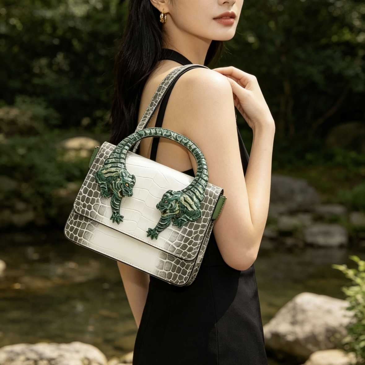 2026 minimalist and elegant women's shoulder bag, small square design, with stone and crocodile patterns