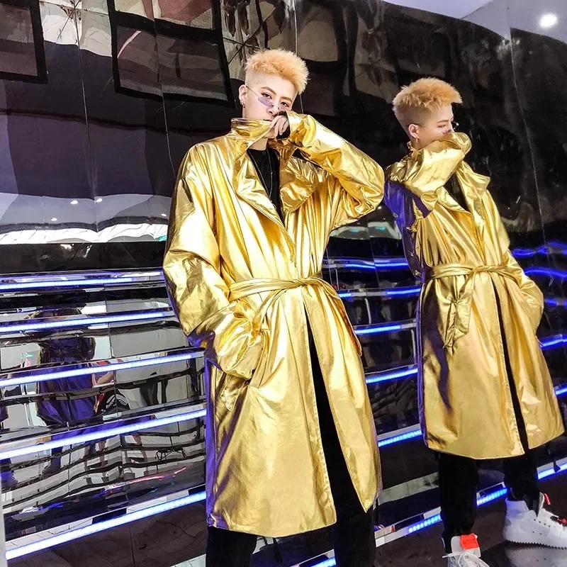 Hip Hop Harajuku Streetwear Reflective Mens Shiny Gold Trench Coat Nightclub DJ Dancer Stage Performance Glossy Windbreaker 261015