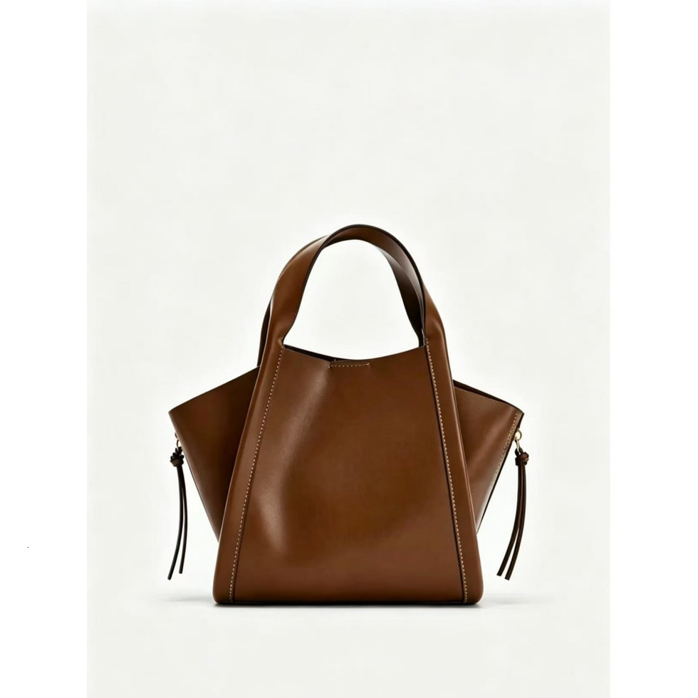 Korean Style Retro Tote Bag for Women 2026 New Trendy Single Shoulder Crossbody Handbag