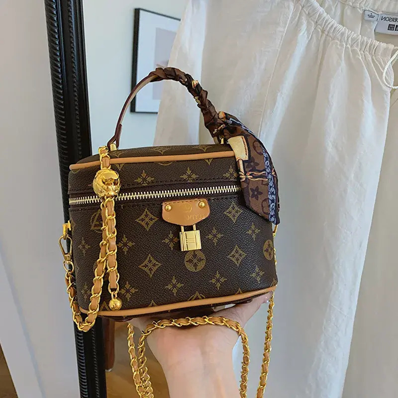 Shoulder Bag Designer Retro Print Small Square Bag Women's Fashion Shoulder fashion Crossbody Purse Trendy Chic Free Shipping Single t1