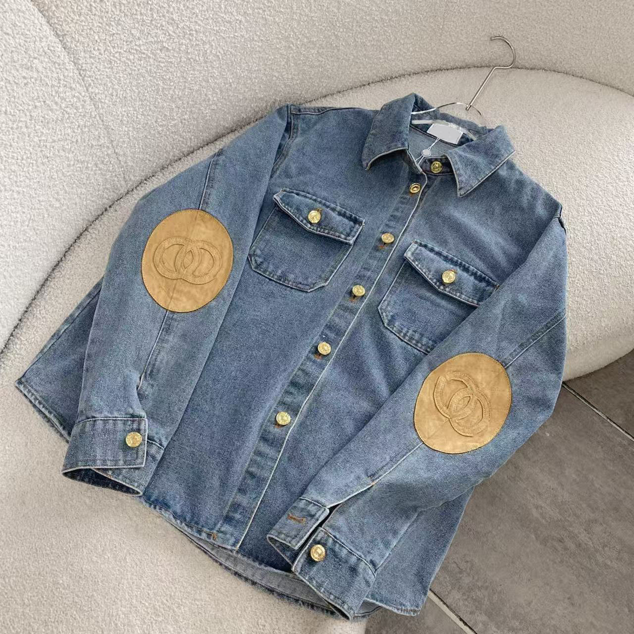 fashion designer Women's Outerwear & Coats New Fall/Winter Jeans Shirts from European and American Trend Brands - Same Design for Men and Women