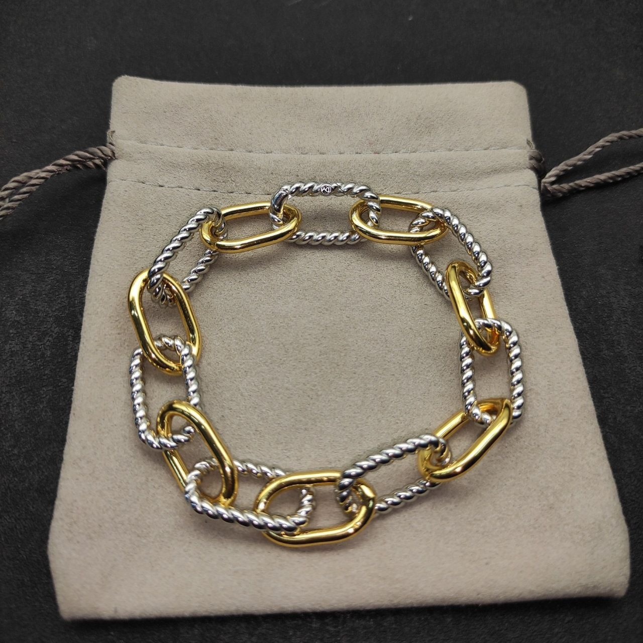 bracelet jewelry woman designer mens bracelet Titanium alloy retro bracelet Gold plated and silver plated fashion jewelry for men and women bracelet