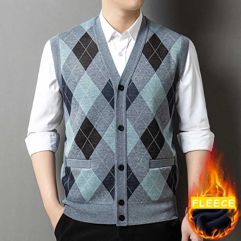Cardigan Men's Sleeveless Vests Mens Knit Vest V-Neck Button Down Cardigan Vests Knitted Dad's Argyle Vest with PocketW261017