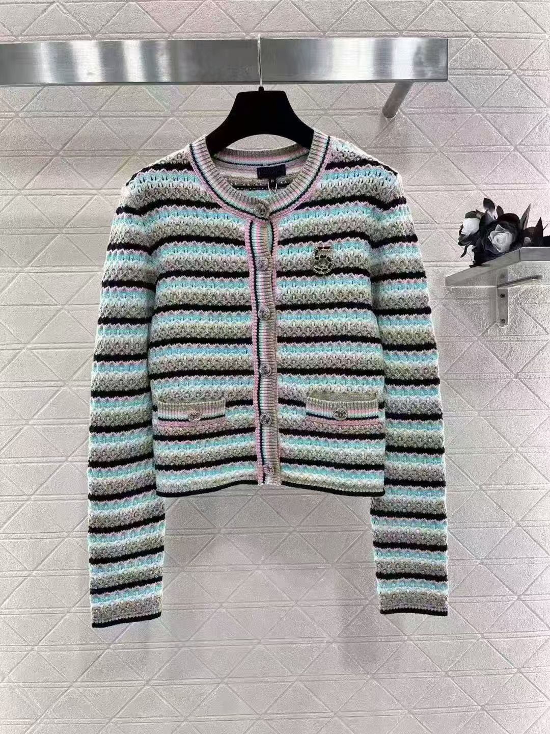 fashion designer 2026 Women's Sweaters Stylish Ladies' Oversized Pullover Sweatshirt for Cooler Months Modern Jacquard Design & Comfortabl