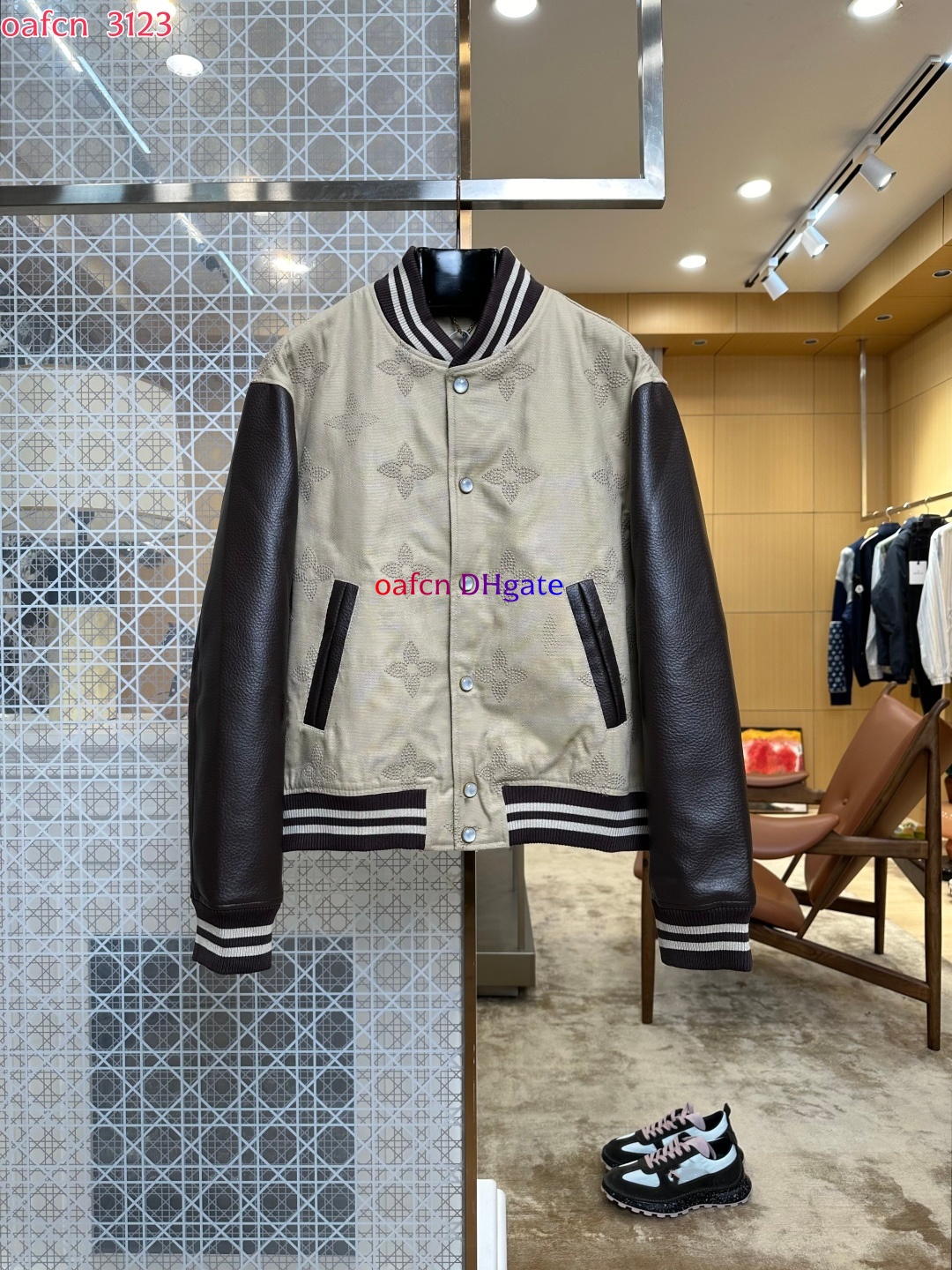 Jacket Fashion Hooded Sports Windbreaker Zipper Coats Man Outerwear Jackets Men's Clothing Mongram Embroidered Baseball Waist Jacket 3123