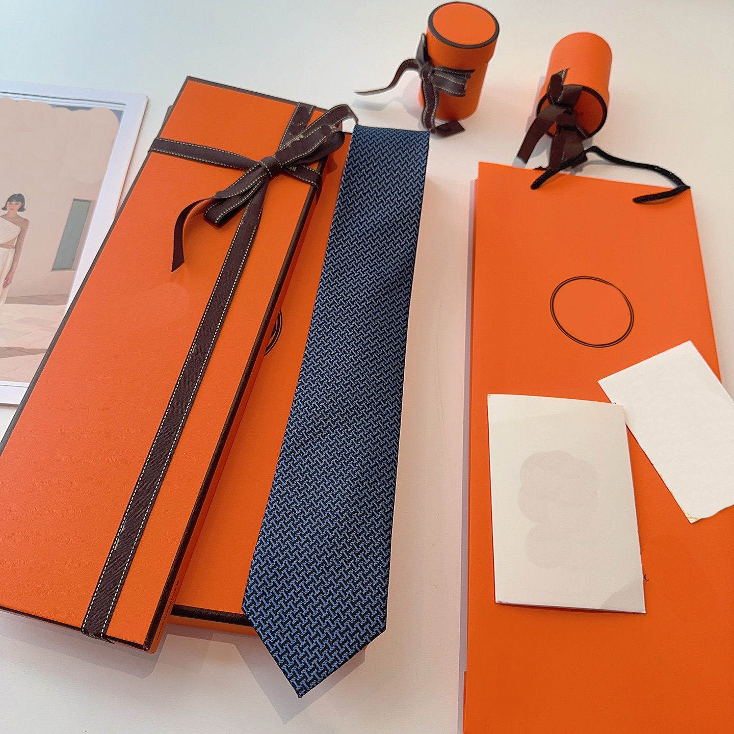 Hh5047 Silk brand ties, luxury ties, new luxurious men's ties, high-end brand ties,business versatile ties, trendy fashion designer handcrafted