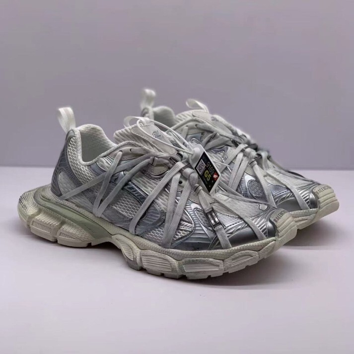 2026 New Chunky-Soled Height-Increasing Spider Shoes, Super Popular Street Style Retro Distressed Sneakers, Trendy Shoes For Couples Free Shipping
