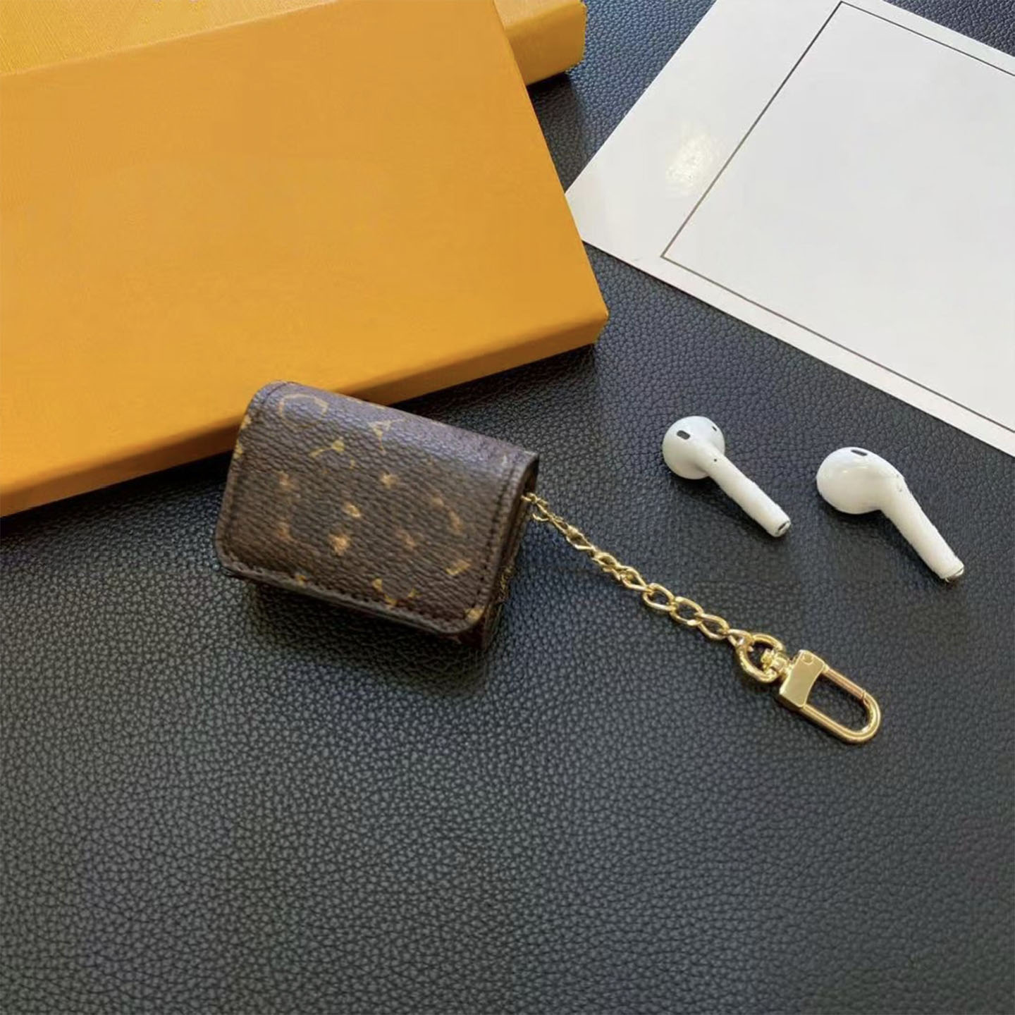 Designer AirPods 1/2/3 Pro 2 Exclusive Luxury PU Leather Earphone Box Retro Printed Metal Chain Keychain Protective Cover Anti Drop Bluetooth Earpho