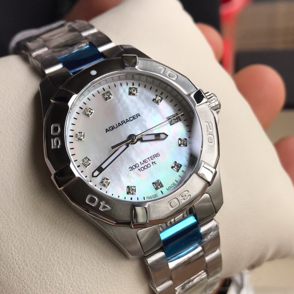 WAF1312.BA0817 Womens Watch Ladies 300M Diving Watch Swiss Quartz Mother Of Pearl Dial & Diamond Indices Sapphire Crystal 316L Stainless Steel