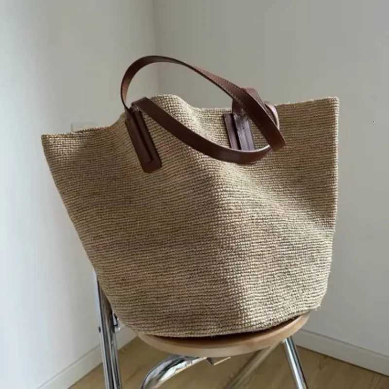 Evening Bags Women Premium Raffia Hand Woven Tote Shoulder Bag Large Capacity Vacation Bag With Genuine Leather Strap H261016