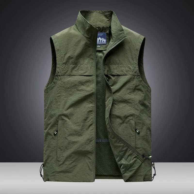 Vests 2026 New Waistcoat Men's Men Middle-Aged Outdoor Fishing Summer Vest Casual Thin Tooling Waistcoat Asian Size 5XL VestW261017