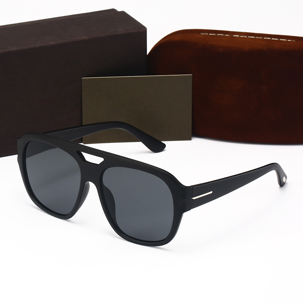 Oversized Shield Sunglasses For Men Women Anti-Uv Eyewear Luxury Designer Sunglasses Shades For Travel High Street Fashion Sun Glasses
