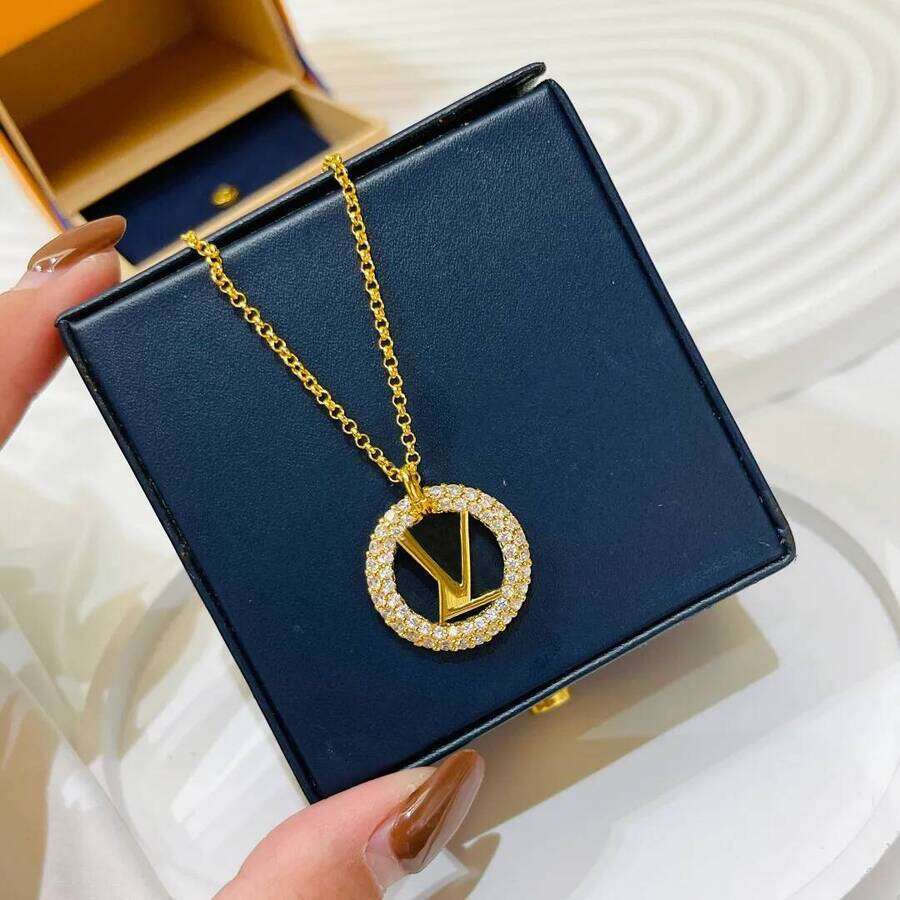 2026 Top Quality Women Designer perfume Necklace Stainless Steel Trendy Style Gold Pendant cologne Fashion Jewelry ss9