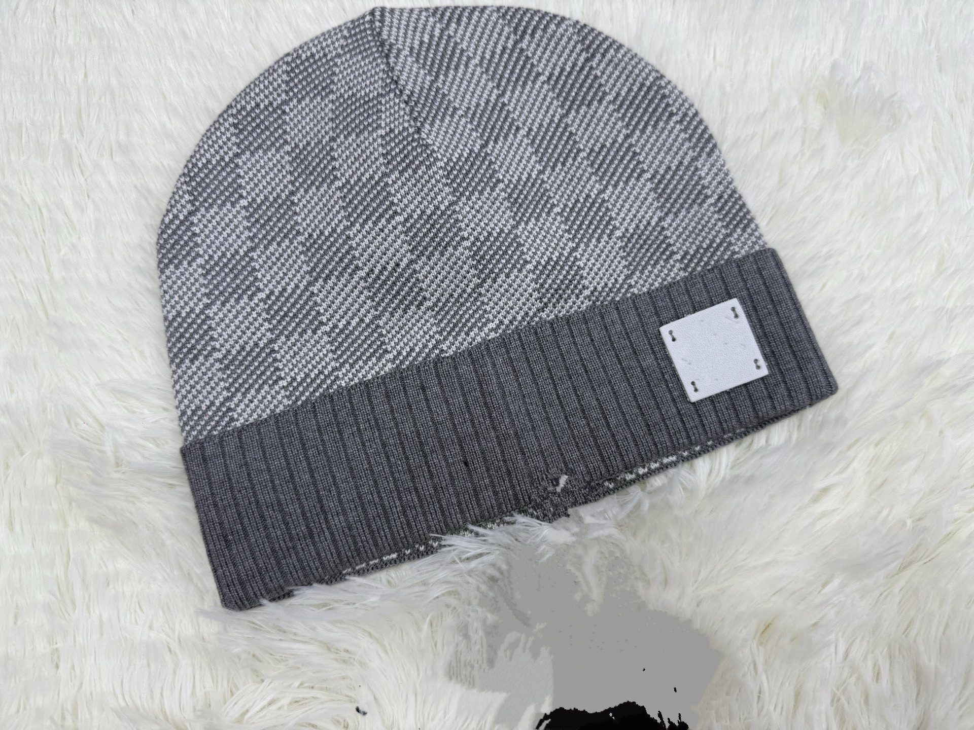Winter Thermal Hat Keep Warm Beanie Skull Caps Designer Two Beanies Men Knitted Amri Hats Skull Caps Outdoor Women Uniesex Winter Beanie JG
