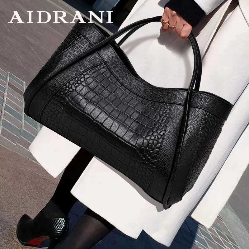 Evening Bags Aidrani New Women's Crocodile Pattern Handbag Simple and Elegant High Quality Cowhide Mother and Bag H261016