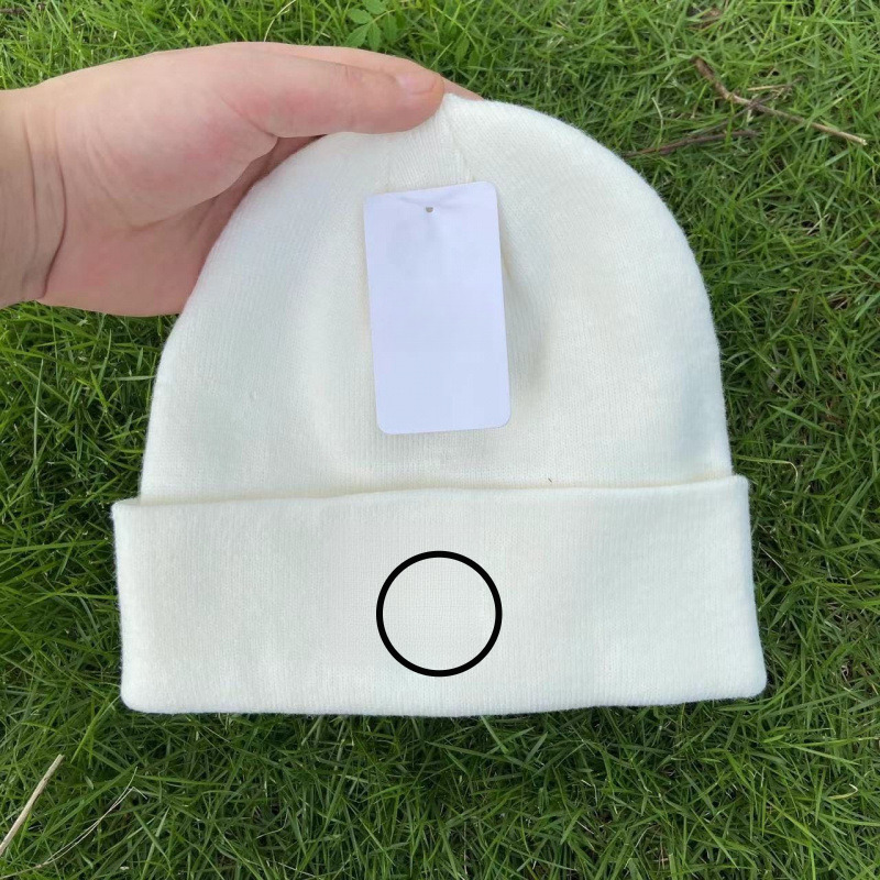 Unisex Knitted Beanie Hat, Warm Autumn Winter Casual Hat, Fashion Embroidered Style Knit Cap for Men and Wome L-18239