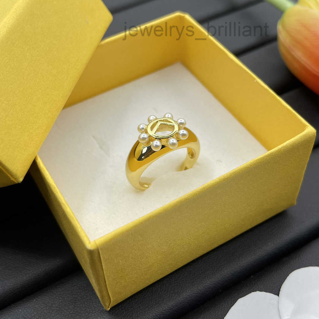 Band Rings Letter Designer Gold Ring 28k Gold Plated for Women Fashion Pearl Open Luxury Engagement Wedding Pearl Party Jewelry