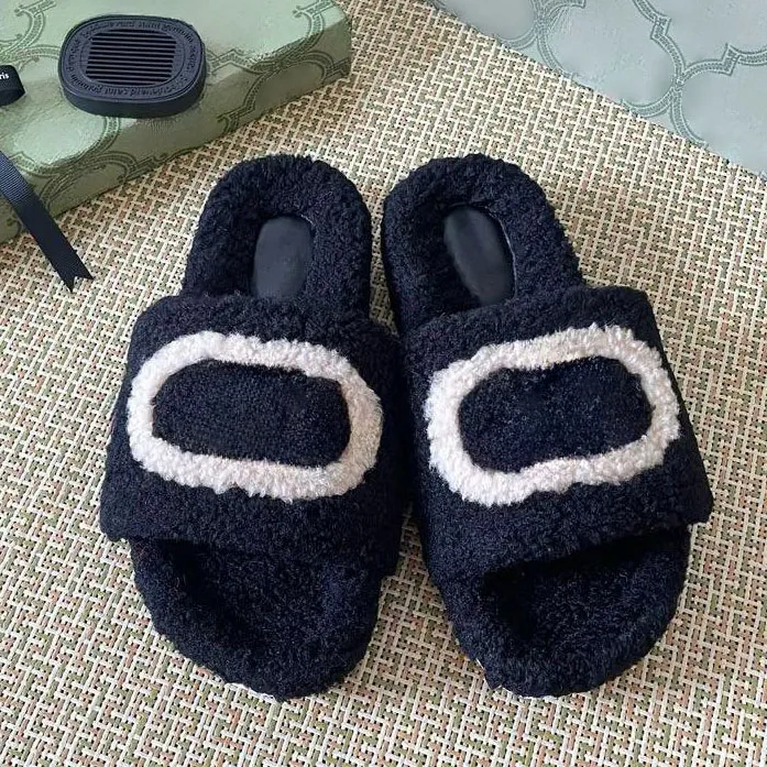 Designer Shoes Fur Slippers For Women Outdoor Wear Autumn And Winter New Style Lamb Fur Thick Sole One Word Slipper Casual Home SlippersCC