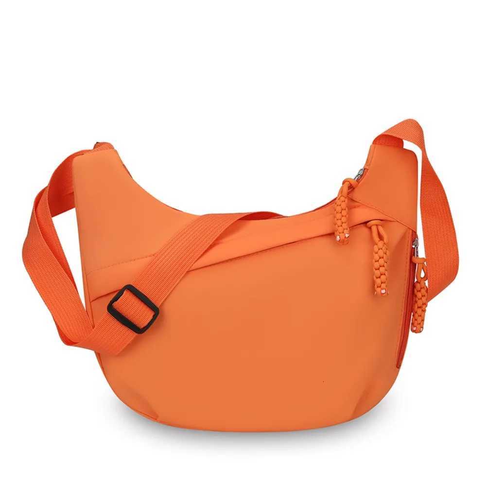 Shoulder Bags New Large Capacity Women's Crossbody Bag Multi-layered Solid Color Shoulder Bag Simple Dumpling Bag Travel H261016
