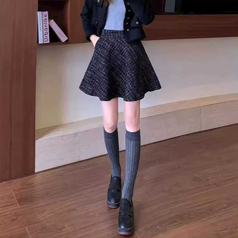 Waist Skirts High Korean Fashion A-line Skirts Women Autumn Winter Thick Inside Shorts Mini Skirts French Chic with Pockets Short Skirt W261017