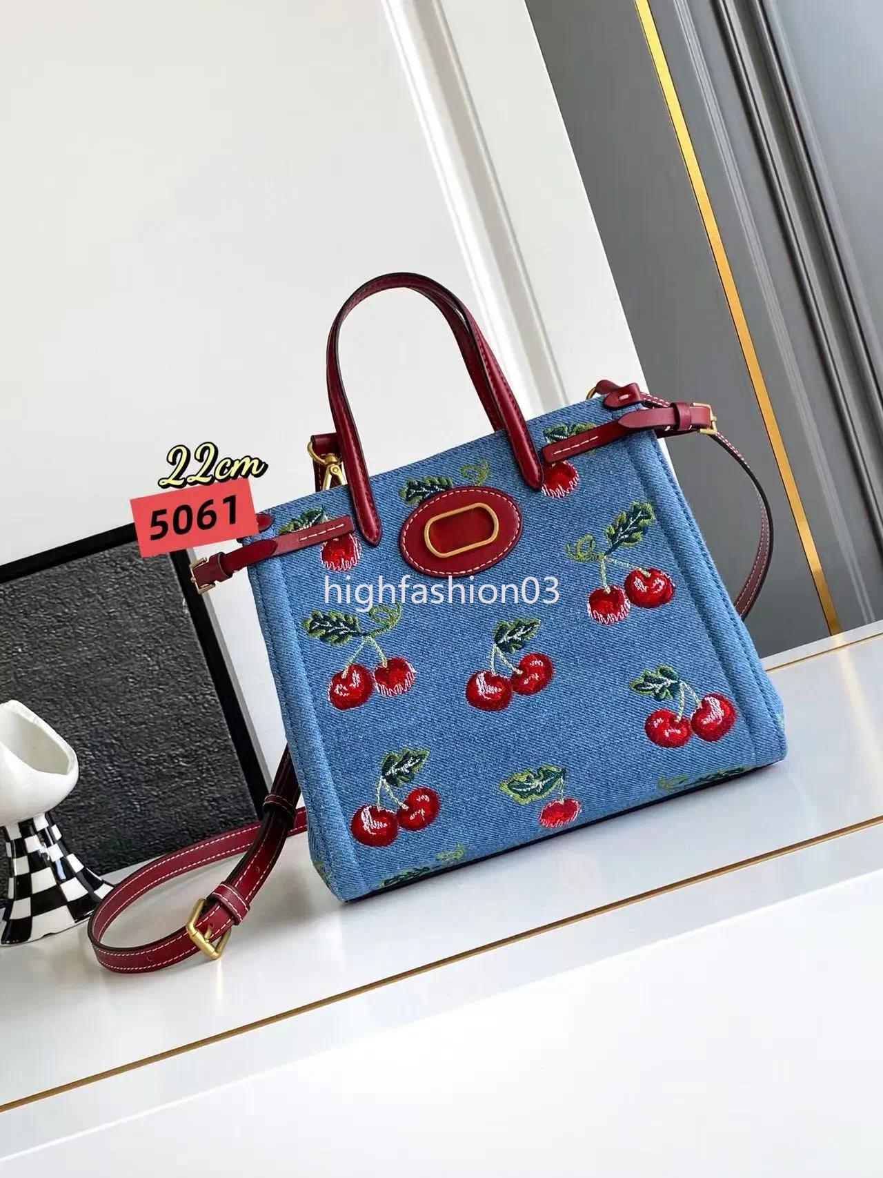 Denim Shoulder Bag Cherry Embroidery Tote Bag Women Handbags Fashion Crossbody Bag Designer Purse Luxury Messenger Bags Female Clutch Bag Casual Pur