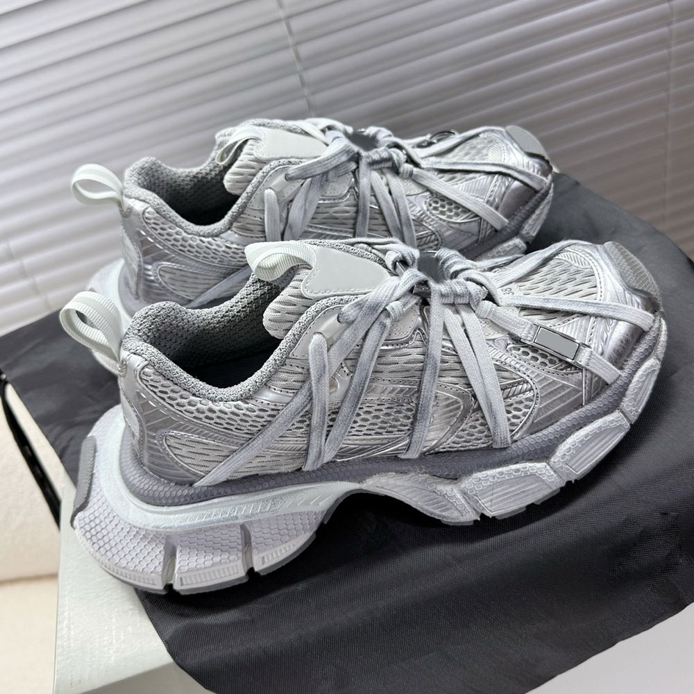 Womens 3xl Extreme Laces Sneaker In Grey 825599W Luxury Designer Sneaker Upper Logo Engraved Metallic Plate Sneaker Worn Out Effect Sports Shoes Rub
