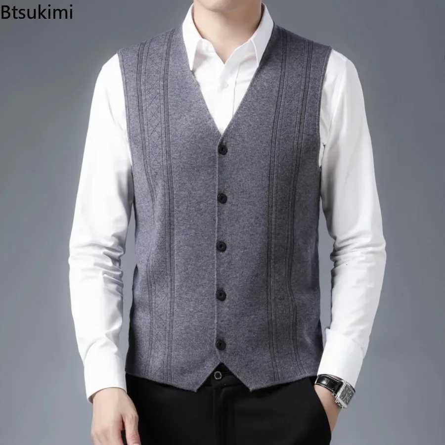 Vests New Men's Casual Men's Wool Vest Middle-aged Cardigan Sleeveless Knitted Single Breasted Cardigan Coats Fashion Knitted Jacquard Ves