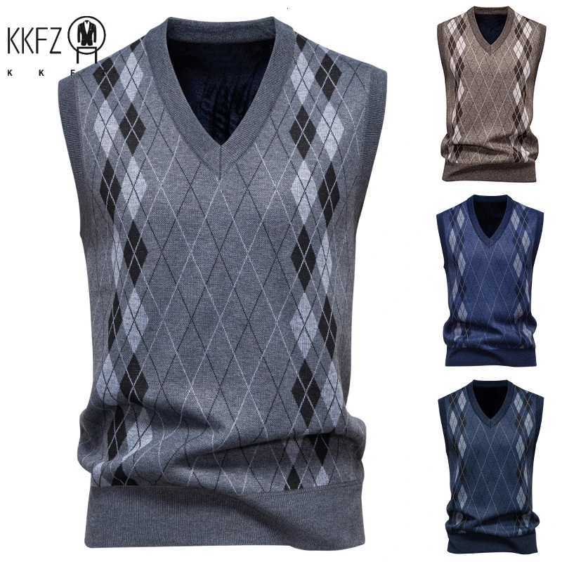 V-Neck Men's Vests Knitted Men's Sweater Grid Twisted Flower Casual Fashion Top for Autumn Winter Versatile KnitwearW261017