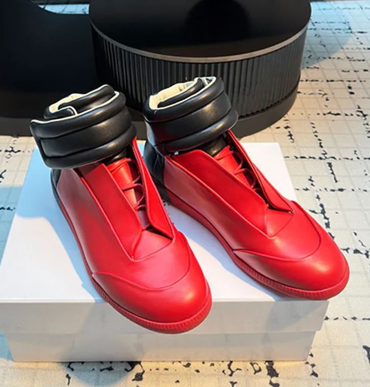 2026 Short Boot Future Sneakers High Top Leather Sneaker Casual Shoes Red Black Men's Casual Fashion Trainers Walking Runner MM Luxury Designer