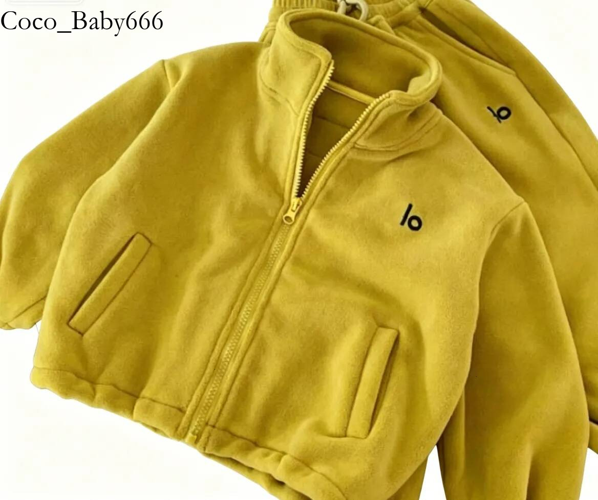 New Fashion Luxury Kids Tracksuit 2 Piece Set Designer Flower Jacket Trousers Casual Baby Girls Boys Clothes for Daily School Outdoor Play662