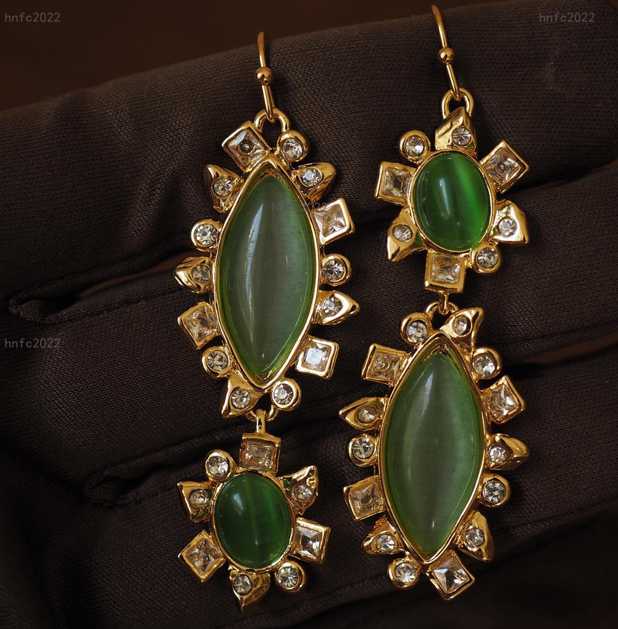 New Designed women luxury earrings Retro tassel asymmetrical emerald Earring Ear studs copper plated gold Cai Vintage Designer Jewelry