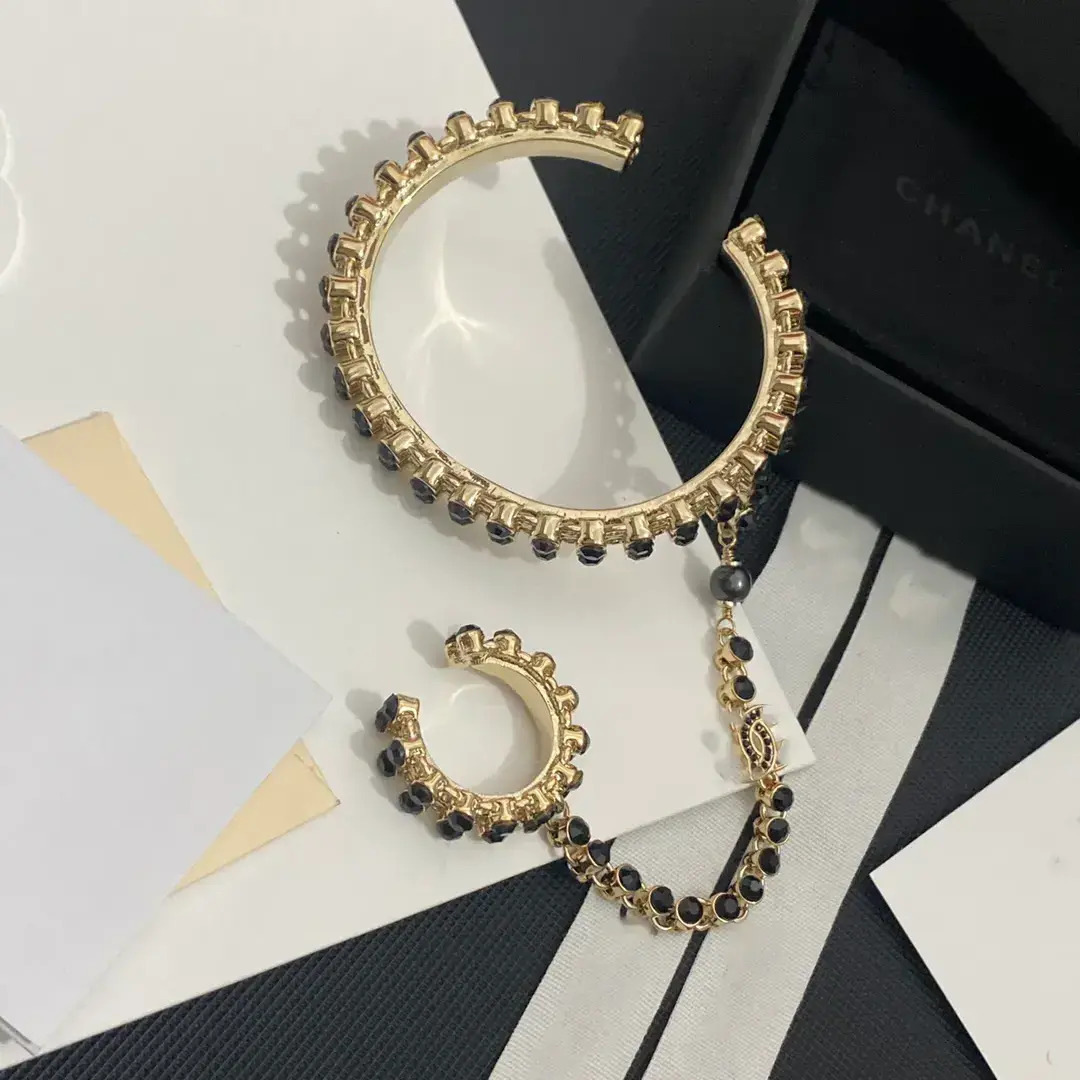 Solid Hard Bangles Luxury Classic Bracelet Designer Connected Bangle Fine Jewelry Fashion women Accessor