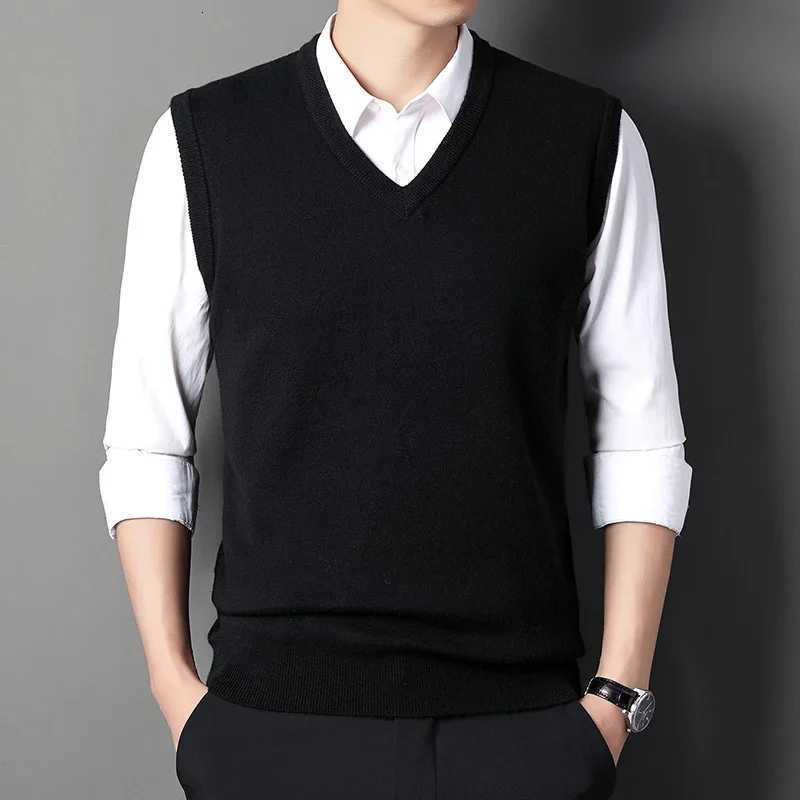 Vests Men's Solid Color Men's Sweater Vest Casual Fashion Warm Top for All Seasons Comfortable Breathable Layering EssentialW261017