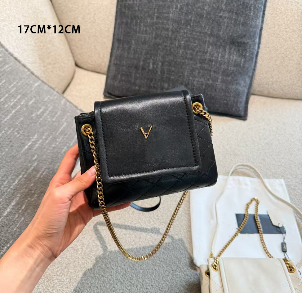 Designer nolina shoulder bag Chain crossbody bag Top quality sheepskin flap purse womans mini Chain purse