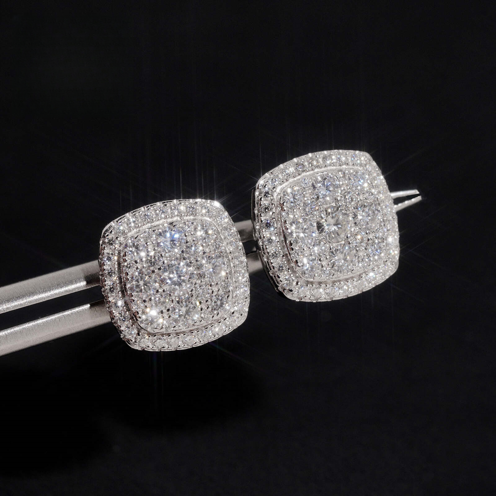 hip-hop S925 silver moissanite pillow-shaped, fully diamond-studded earrings, drop shipping available