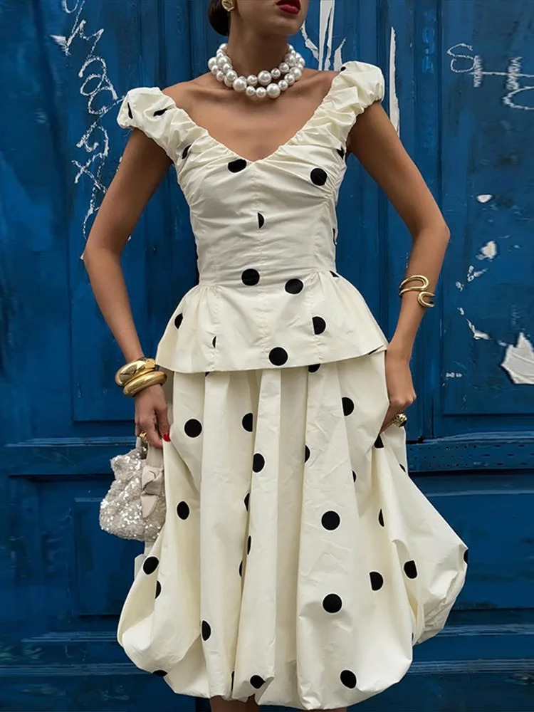 Women Polka Dot Top Long Skirt 2 Piece Set Elegant V-neck Sleeveless Slim Top High Waist Pleated Loose Skirt Suit Lady Daily Set 261013